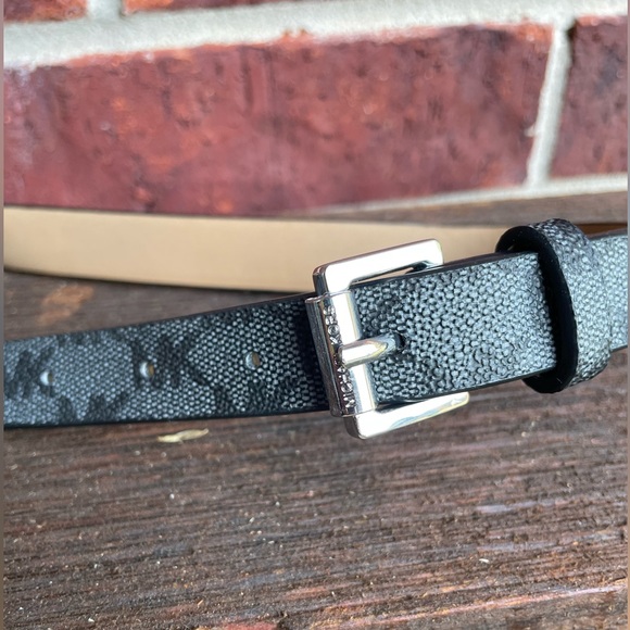 NWOT Michael Kors Waist Bag Sz L - Picture 5 of 10